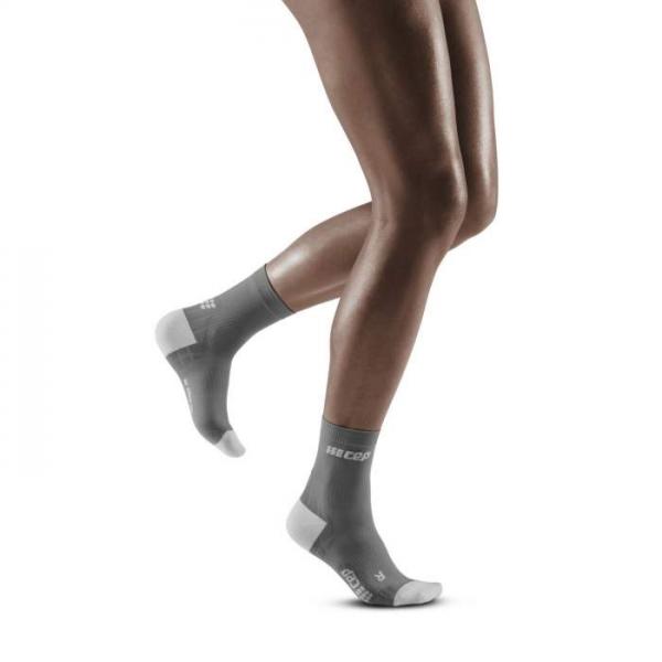 CEP_RUN_ULTRALIGHT_COMPRESSION_SHORT_SOCKS_GREY_WOMEN