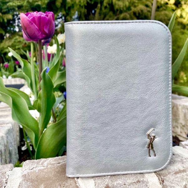 SCORECARD_HOLDER_LARGE_METALLIC_SILVER